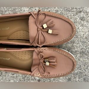 NWOT Hush Puppies Boat Shoes Women’s Size 8 Brown